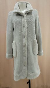 Lingerie de nuit Robe de chambre polaire grise boutons - Mes petits Secrets Pontchâteau