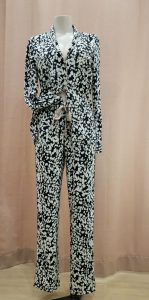 Lingerie de nuit Pyjama moucheté noir et blanc - ceinture satin - Mes petits Secrets - Pontchâteau